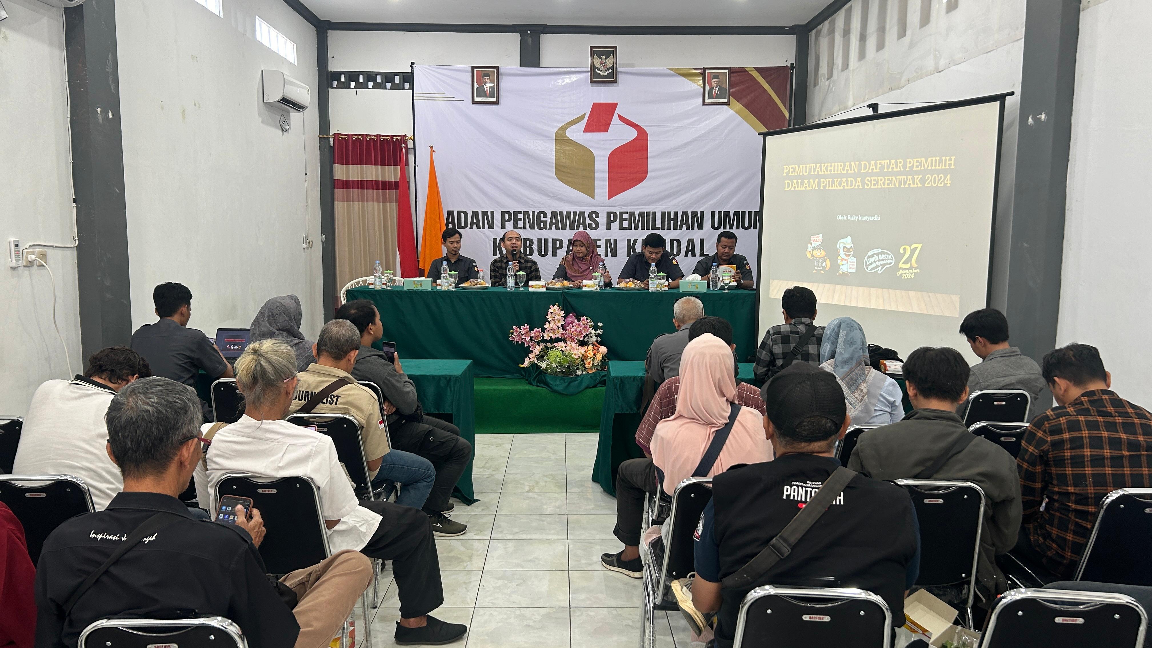 Dokumentasi Press Rilis Hasil Pengawasan Coklit 