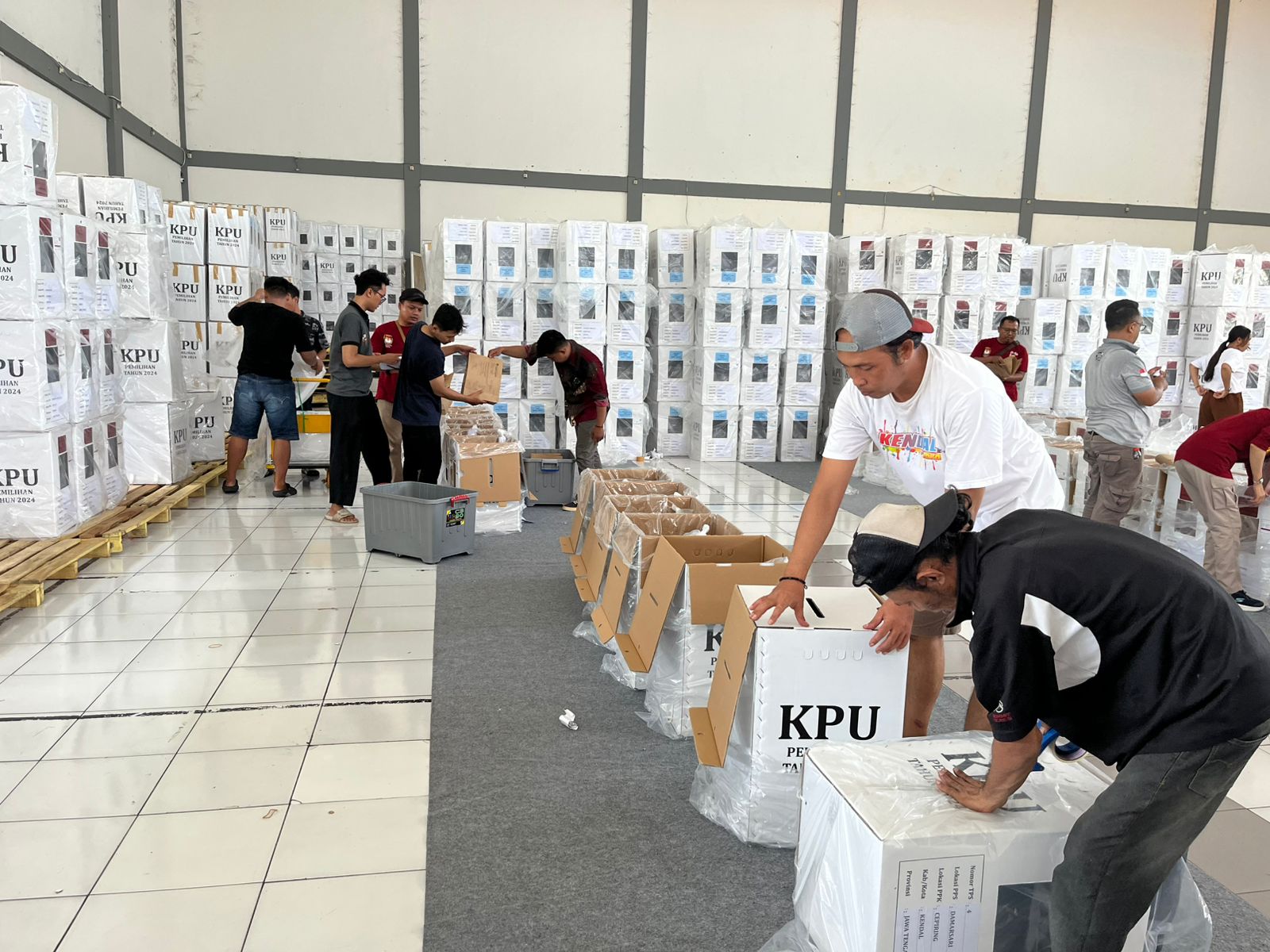 Dokumentasi Pengawasan Melekat Checking Logistik Pemilihan 2024