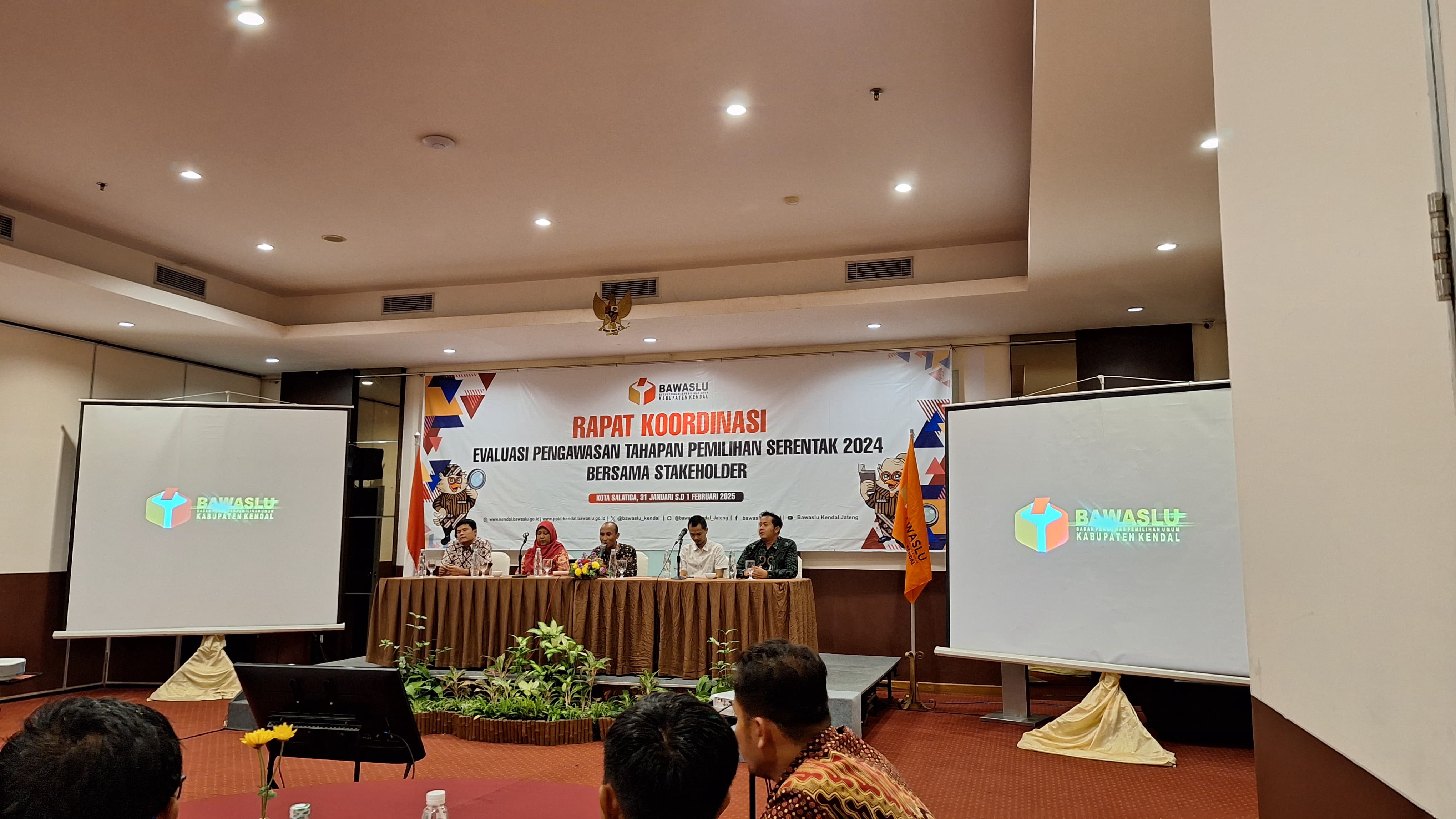 Dokumentasi Rapat Evaluasi Pengawasan Tahapan Pemilihan Serentak Tahun 2024