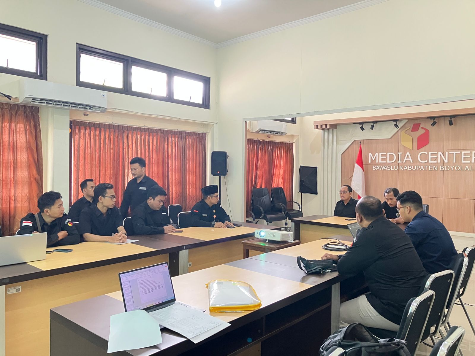 Rapat Penyusunan Video Publikasi Penyelesaian Sengketa Proses Bawaslu Provinsi Jawa Tengah