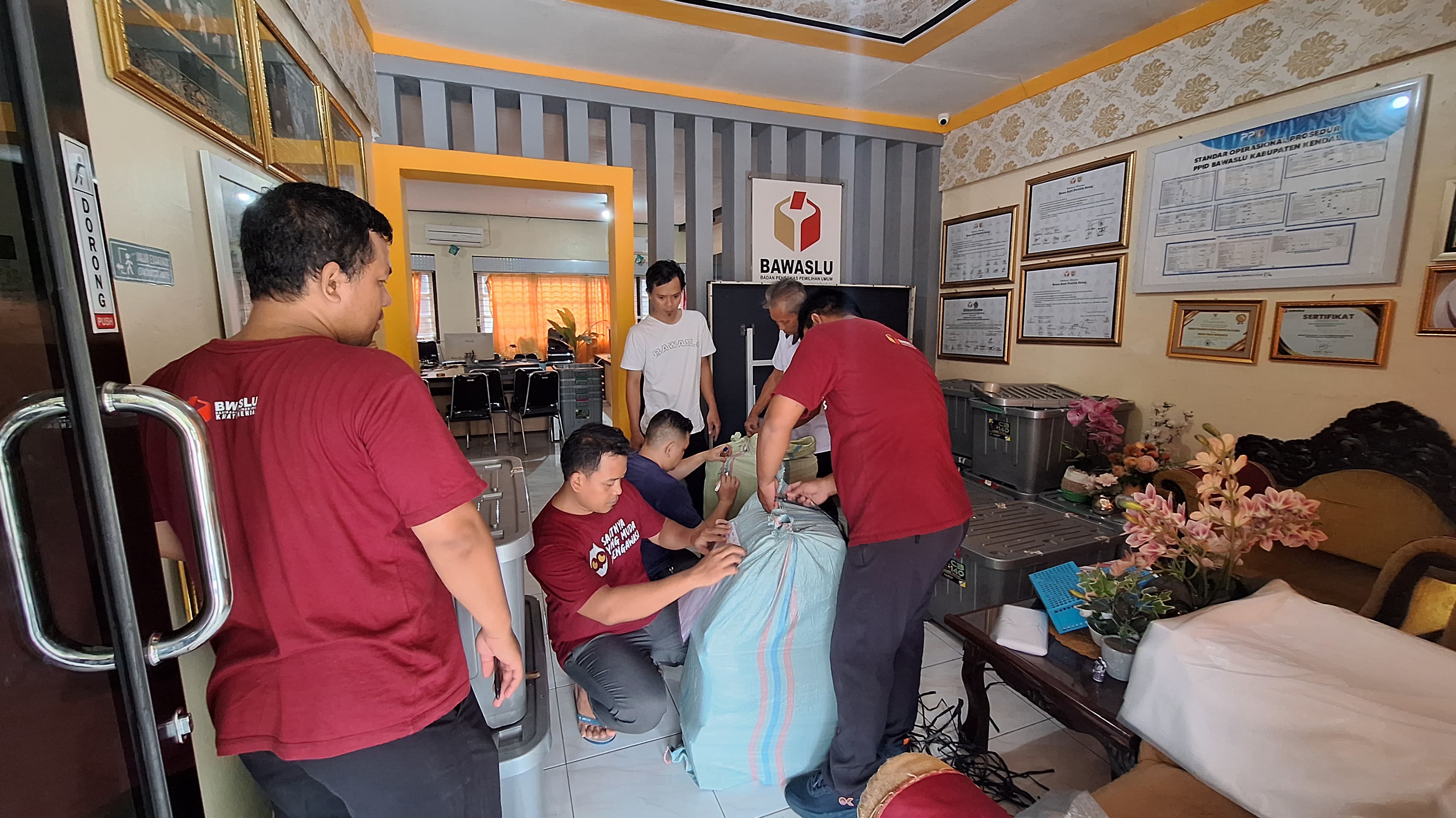 Dok. Penataan Arsiparis di Kantor Bawaslu Kabupaten Kendal