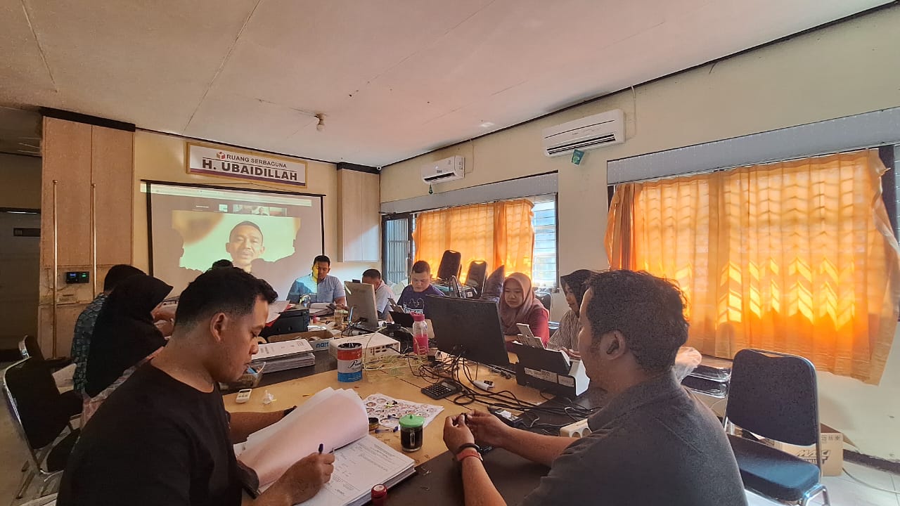 Dokumentasi mengikuti rapat daring Penggalian Masukan Atas Rancangan Perbawaslu Pengembangan SDM Dan Kebijakan Strategis yang dilaksanakan oleh Bawaslu Provinsi Jawa Tengah,