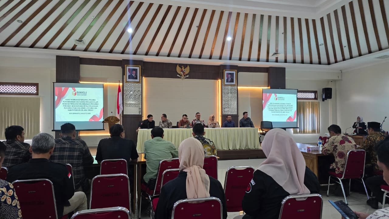 Dokumentasi Rapat Koordinasi (Rakor) Persiapan, Progres Perkembangan, dan Evaluasi kegiatan Penguatan Kelembagaan Pengawas Pemilu, Surakarta, 26 Agustus 2025 