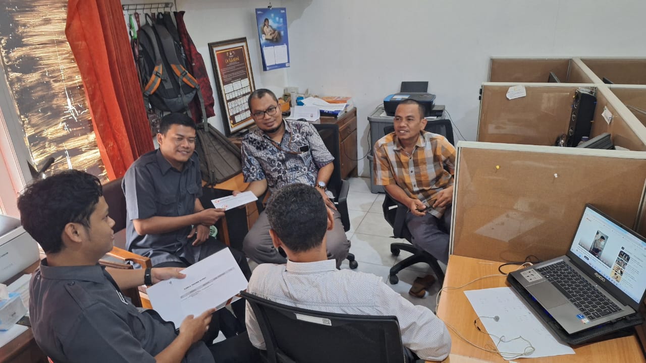 Dokumentasi Bawaslu Kabupaten Kendal menyampaikan Saran Perbaikan Pemutakhiran Data Pemilih Berkelanjutan (PDPB) kepada KPU Kabupaten Kendal.