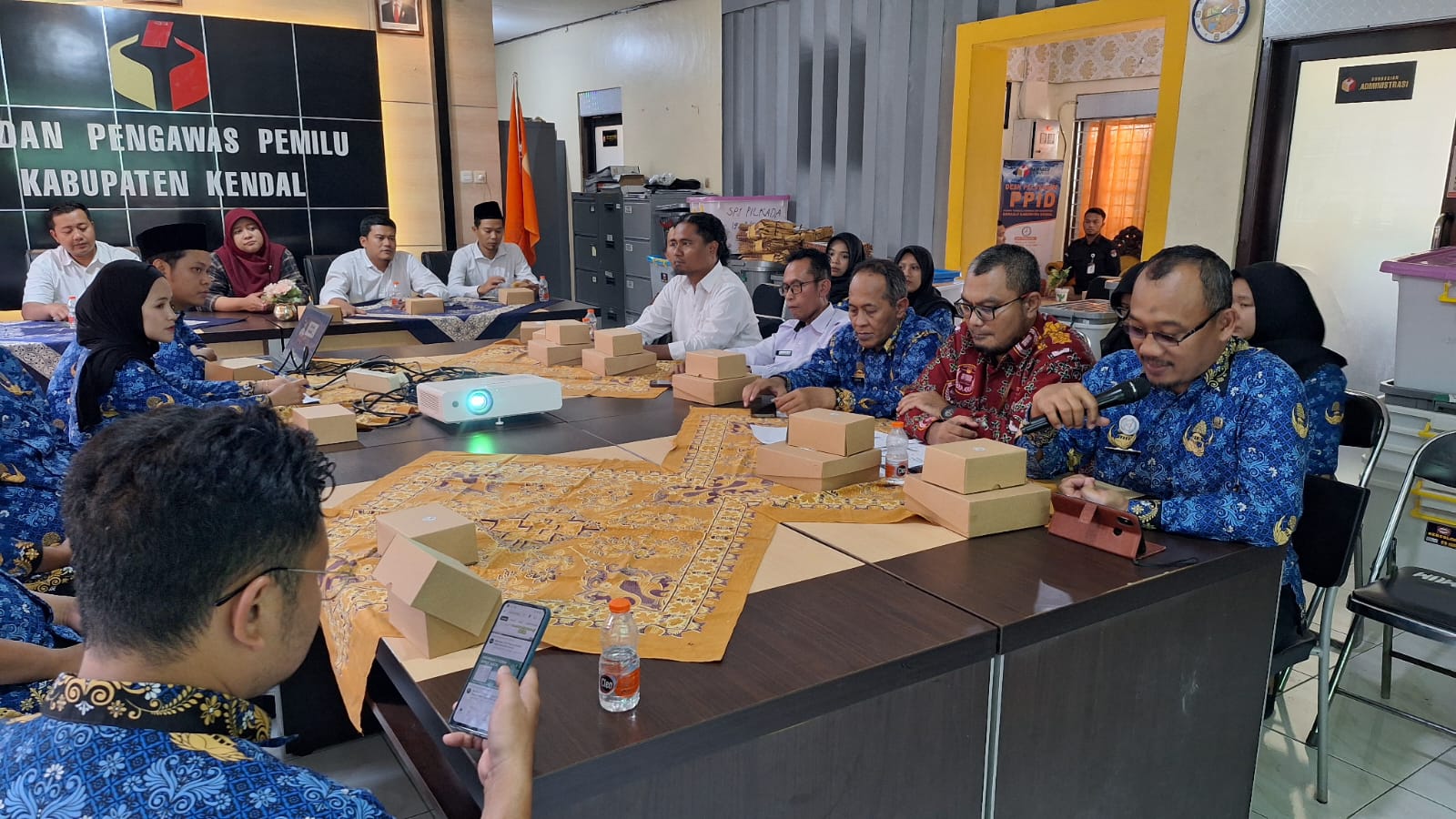 Dokumentasi Rapat Dalam Kantor (RDK) terkait Pengawasan Pemutakhiran Data Pemilih Berkelanjutan (PDPB) Tahun 2025 pada Rabu (1/10/2025) pukul 13.00 WIB