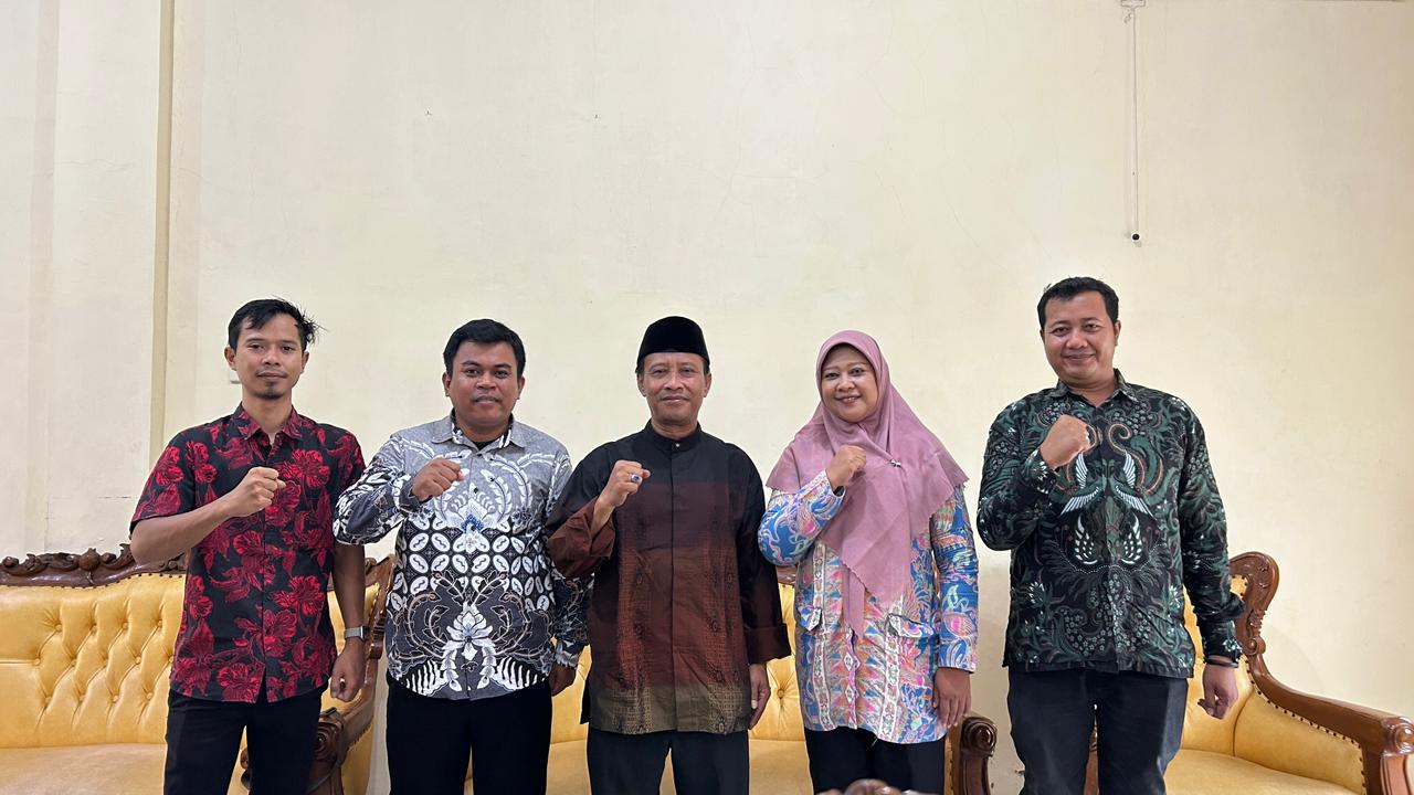 Dokumentasi audiensi Badan Pengawas Pemilihan Umum (Bawaslu) Kabupaten Kendal dengan Kementerian Agama (Kemenag) Kabupaten Kendal pada Jum'at (17/10/2025)