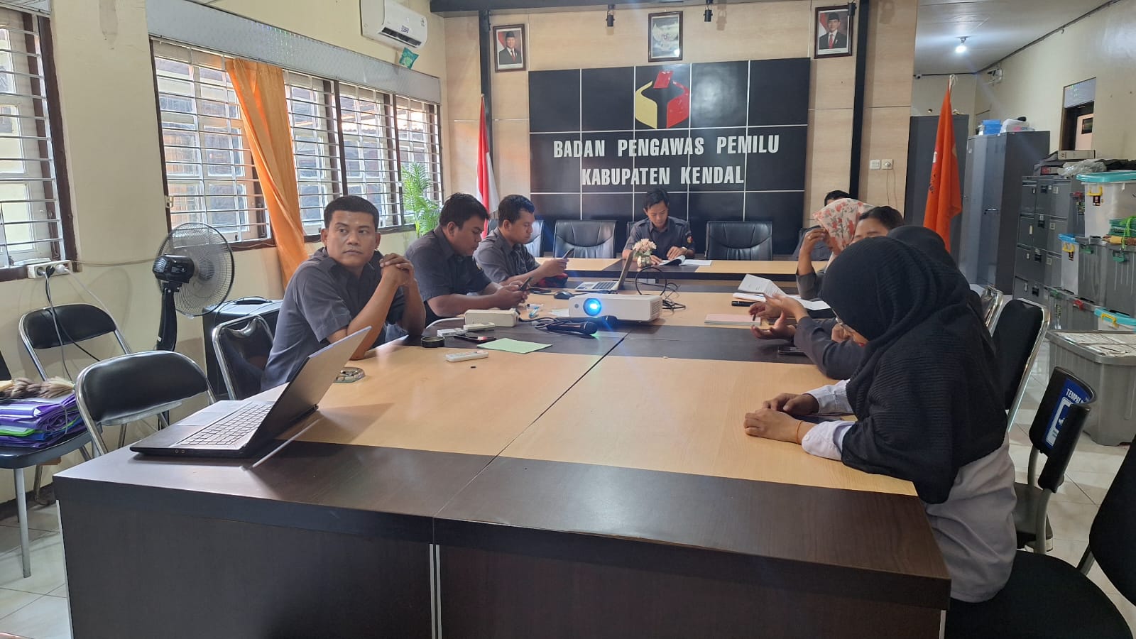 Dokumentasi Bawaslu Kabupaten Kendal mengikuti Rapat Koordinasi Penguatan Kelembagaan 20 Oktober 2025