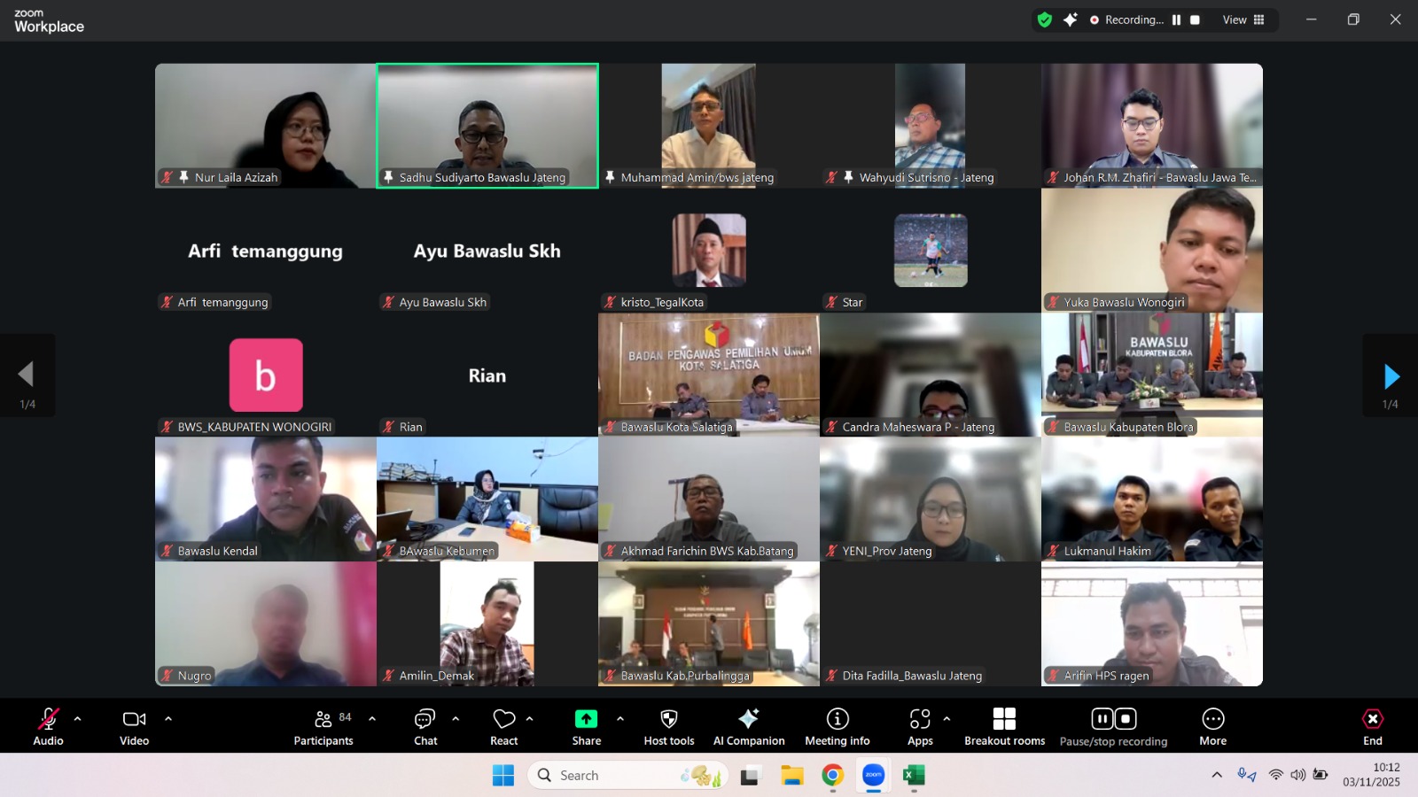 Dokumentasi Sosialisasi dan Peluncuran Buku Saku “Pentas Pemilu” serta Media Informasi Alur Advokasi Hukum secara daring yang diselenggarakan oleh Bawaslu Jateng