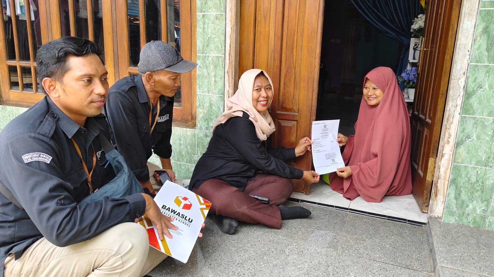 Dokumentasi pengawasan terhadap kegiatan Pencocokan dan Penelitian (Coklit) Terbatas Kamis (6/11/2025).