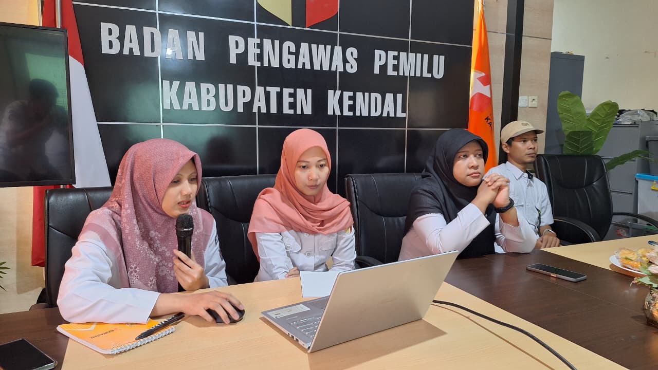 Dokumentasi sosialisasi penggunaan aplikasi administrasi keuangan dan persuratan