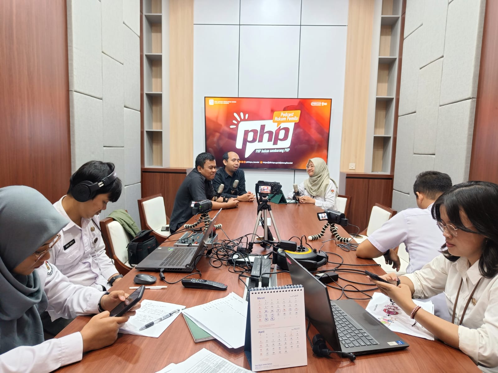 Bawaslu Kendal Perkuat Sinergi Demokrasi Lewat Konsolidasi Pengelolaan JDIH dengan KPU