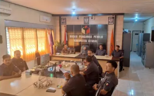 Rapat Bulanan "Pembinaan & Evaluasi Bawaslu/Panwaslih" 