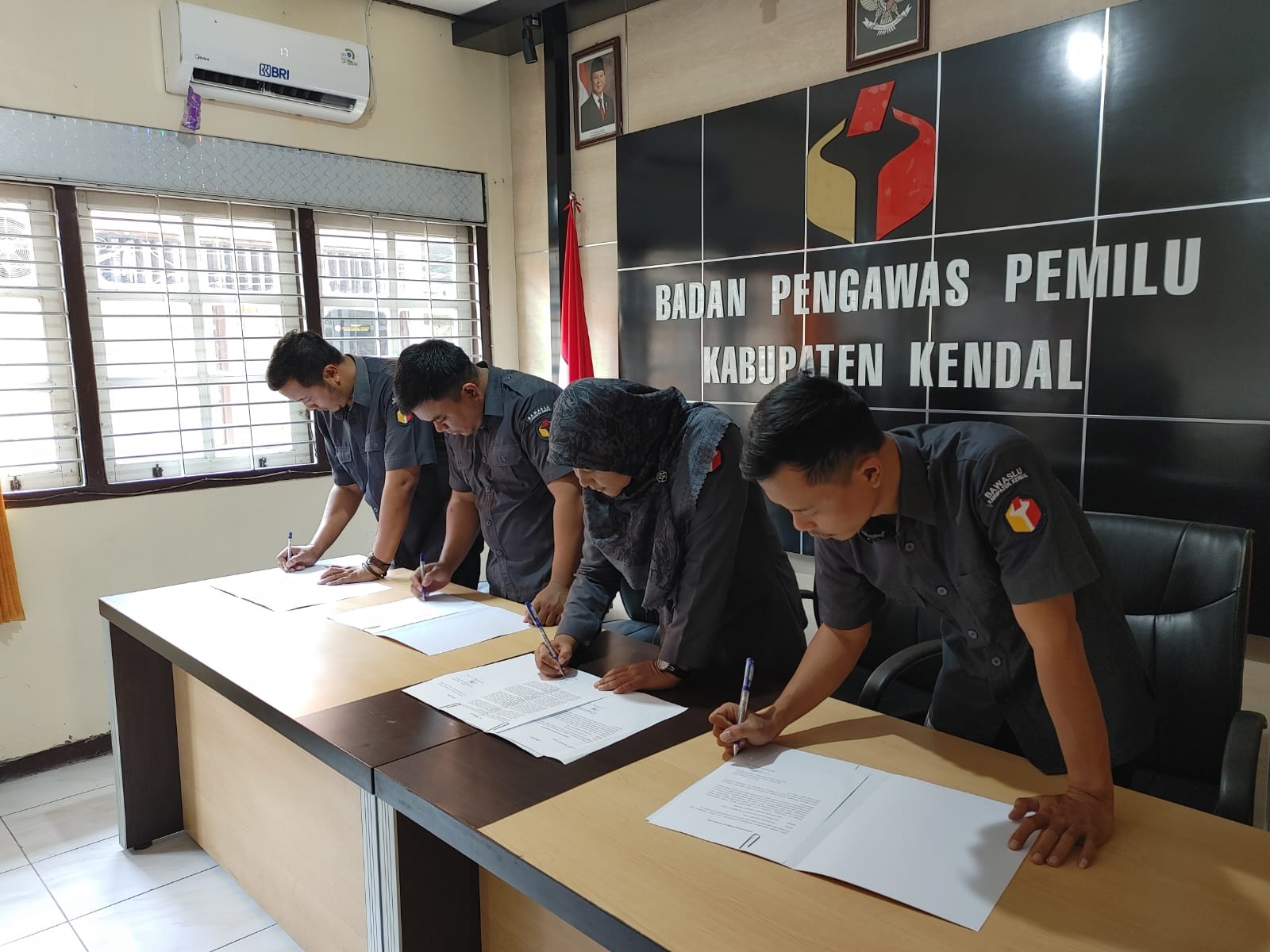 Dokumentasi Penandatanganan IKU