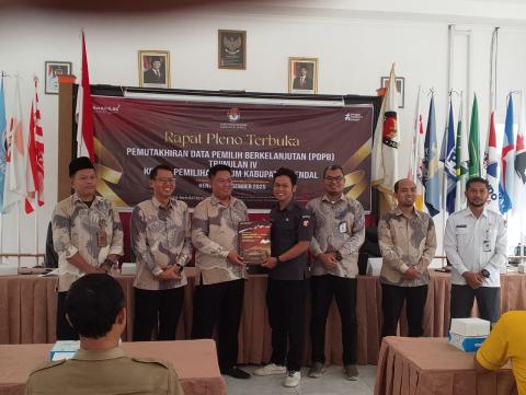 Dok. Rapat Pleno Terbuka Pemutakhiran Data Pemilih Berkelanjutan Triwulan IV Tahun 2025
