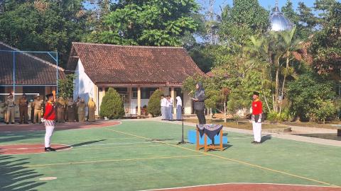 Dokumentasi Upacara di SMA N 2 Sukorejo