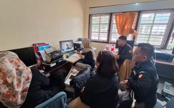 Dokumentasi dalam mengikuti zoom oleh Bawaslu Provinsi Jawa Tengah Dalam Persiapan Pecah DIPA Tahun 2025 untuk 6 Satker Bawaslu Kabupaten/Kota