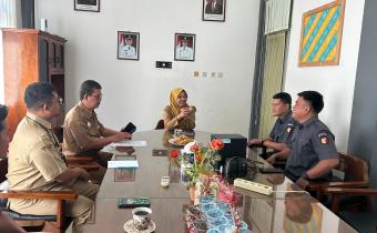 Dokumentasi Audiensi Bawaslu Kendal Dengan Dispenduk Capil di Ruang Pertemuan Dispenduk Capil Kabupaten Kendal. 