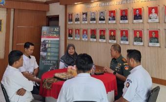 Dokumentasi Ketua Bawaslu, Hevy Indah Oktaria  berkoordinasi dengan Dandim 0715/Kendal, Letkol Inf Bagus Setyawan.
