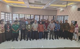 Dokumentasi kegiatan Penguatan Kelembagaan Pengawas Pemilihan Umum bersama mitra kerja dengan tema “Membangun Sinergi Bersama Mitra Bawaslu dalam Penguatan Kelembagaan Pengawas Pemilu”