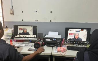 Dokumentasi Diskusi Hukum yang diselenggarakan oleh Bawaslu Provinsi Jawa Timur. Pada diskusi kali ini Bawaslu Provinsi Jawa Timur menggandeng Bawaslu Provinsi Jawa Tengah untuk berdiskusi bersama dengan tema Sharing Session