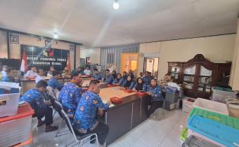 Dokumentasi kegiatan Evaluasi Pengawasan Pemutakhiran Data Pemilih Berkelanjutan (PDPB) Tahun 2025.