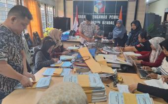 Dok Pengaripan dokumen keuangan Bawaslu Kab. Kendal