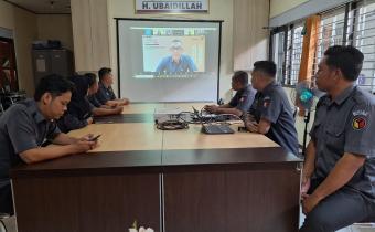 Dokumentasi kegiatan Literasi Pojok Pengawasan Volume 8 yang diselenggarakan oleh Bawaslu Provinsi Jawa Tengah.