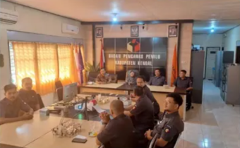 Rapat Bulanan "Pembinaan & Evaluasi Bawaslu/Panwaslih" 